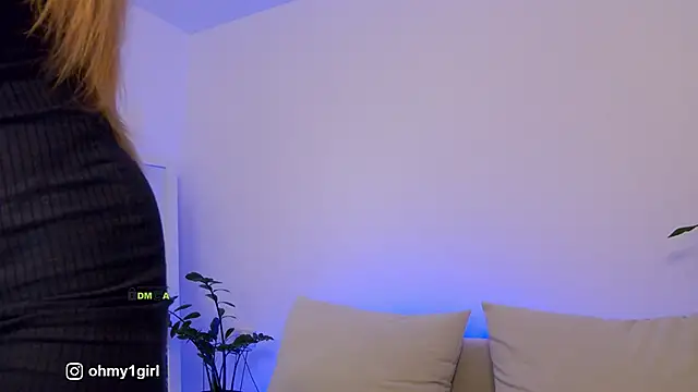 Fallinlove1 online show from 28, 11, 2025