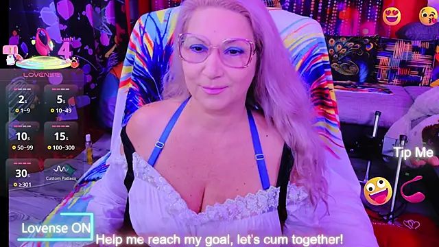 mature lisa naughty online show from 24, 10, 2025