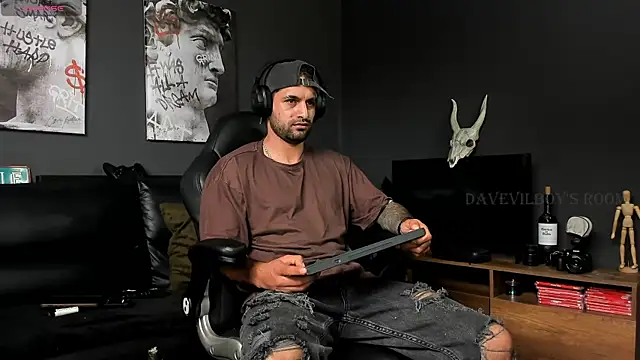 Davevilboy online show from 4, 12, 2024