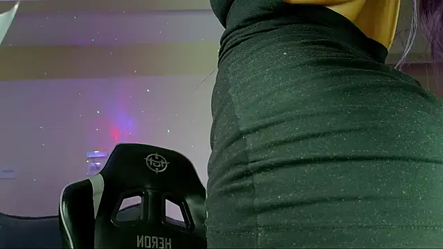 isa hotwifee online show from 18, 10, 2025