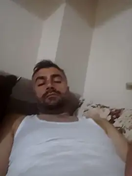 Snapshot of kevgir08 chatting on 26, 10, 2025 kevgir08 online show from 26, 10, 2025