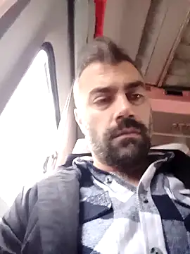 Snapshot of kevgir08 chatting on 9, 10, 2025 kevgir08 online show from 9, 10, 2025