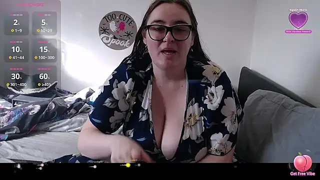 Snapshot of Rebecca_Summer chatting on 15, 9, 2025 Rebecca Summer online show from 15, 9, 2025