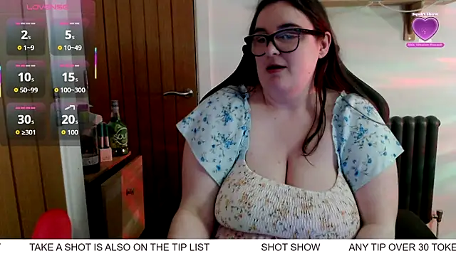 Rebecca Summer online show from 12, 4, 2026