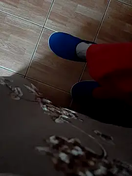 Snapshot of feet_toes chatting on 5, 12, 2025 feet toes online show from 5, 12, 2025