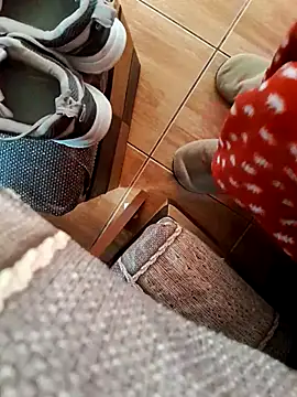 feet toes online show from 14, 3, 2025