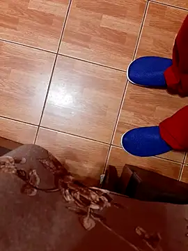 Snapshot of feet_toes chatting on 16, 10, 2025 feet toes online show from 16, 10, 2025