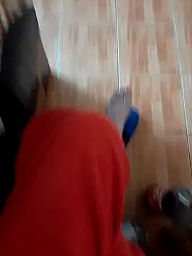 Snapshot of feet_toes chatting on 3, 11, 2025 feet toes online show from 3, 11, 2025