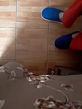 Snapshot of feet_toes chatting on 7, 11, 2025 feet toes online show from 7, 11, 2025