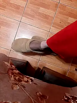 Snapshot of feet_toes chatting on 19, 11, 2025 feet toes online show from 19, 11, 2025