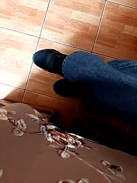 Snapshot of feet_toes chatting on 3, 12, 2025 feet toes online show from 3, 12, 2025