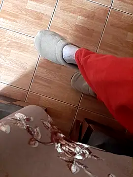 Snapshot of feet_toes chatting on 20, 11, 2025 feet toes online show from 20, 11, 2025