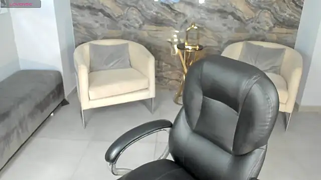 MadelineFox online show from 14, 4, 2026