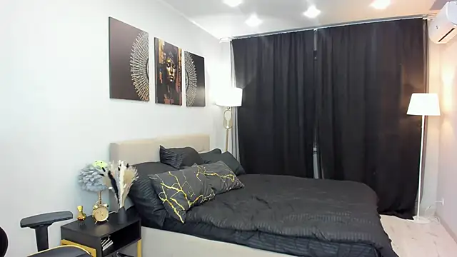 RedLipse online show from 11, 10, 2025