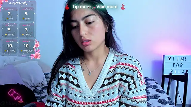 Blue Petite online show from 3, 12, 2025