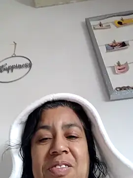 Molly newman6 online show from 9, 1, 2026