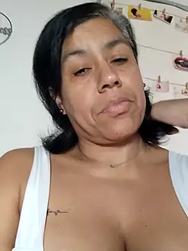 Molly newman6 online show from 15, 4, 2026