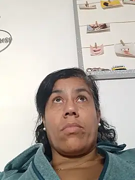 Molly newman6 online show from 18, 1, 2026