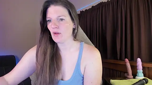 Kelly Carolina online show from 2, 12, 2025