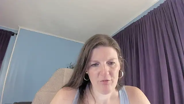 Kelly Carolina online show from 5, 6, 2026