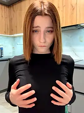 Camilla Railian online show from 25, 9, 2025