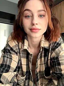 Camilla Railian online show from 28, 9, 2025
