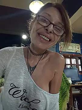 FrozenWaffle online show from 18, 7, 2026