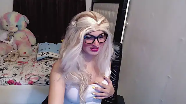 Snapshot of Goddess_Sarah chatting on 19, 9, 2025 Goddess Sarah online show from 19, 9, 2025