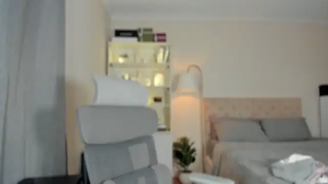 JohannaRodriguez69 online show from 25, 10, 2025