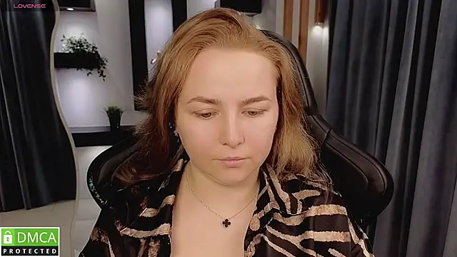 Snapshot of Mira_Mermayd chatting on 23, 11, 2025 Mira Mermayd online show from 23, 11, 2025