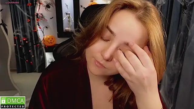 Snapshot of Mira_Mermayd chatting on 30, 10, 2025 Mira Mermayd online show from 30, 10, 2025