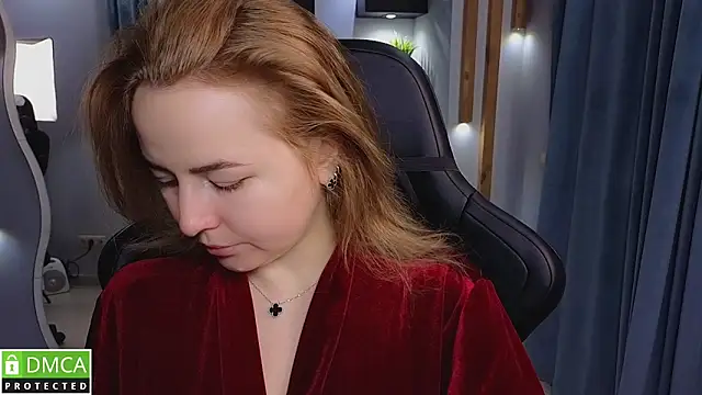 Snapshot of Mira_Mermayd chatting on 28, 11, 2025 Mira Mermayd online show from 28, 11, 2025