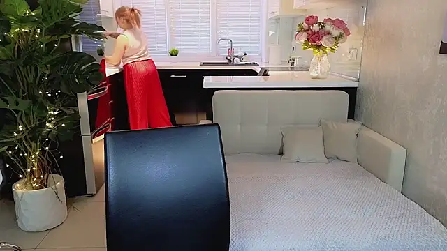 Mira Mermayd online show from 25, 2, 2026