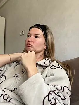 AngelMiaM online show from 27, 4, 2026
