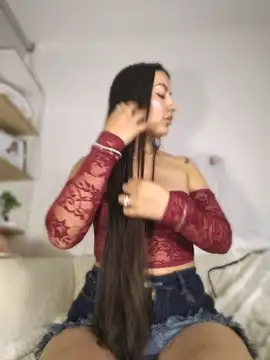 amycute  online show from 10, 4, 2026