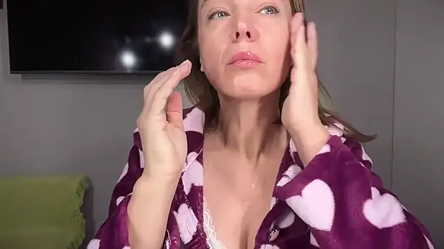 RachellAmazing online show from 18, 10, 2025