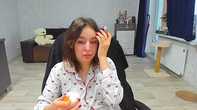 Snapshot of c_arina_x chatting on 2, 12, 2024 c arina x online show from 2, 12, 2024