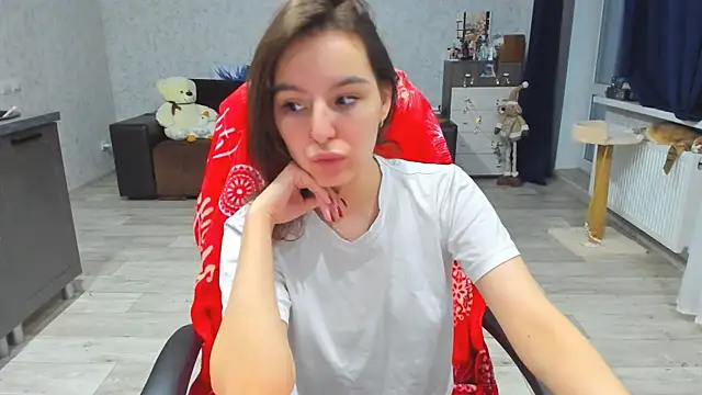 Snapshot of c_arina_x chatting on 16, 12, 2024 c arina x online show from 16, 12, 2024