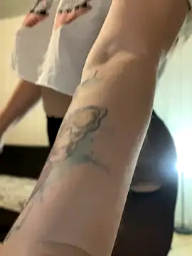 Jessica Rubatte online show from 12, 10, 2025