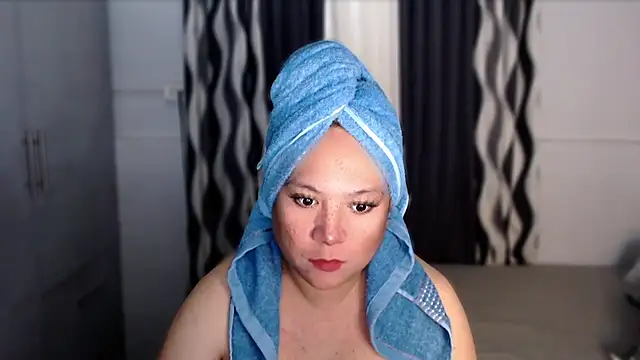 xSUCKTHYWOMANx online show from 11, 3, 2025
