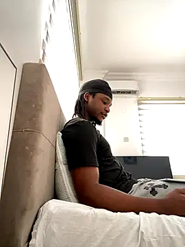 Snapshot of finefinance chatting on 6, 11, 2025 finefinance online show from 6, 11, 2025