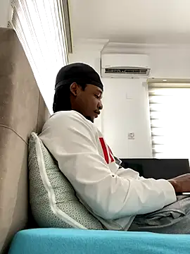 Snapshot of finefinance chatting on 25, 10, 2025 finefinance online show from 25, 10, 2025