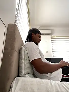 Snapshot of finefinance chatting on 1, 11, 2025 finefinance online show from 1, 11, 2025