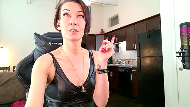 Snapshot of EveEnigma chatting on 6, 3, 2025 EveEnigma online show from 6, 3, 2025
