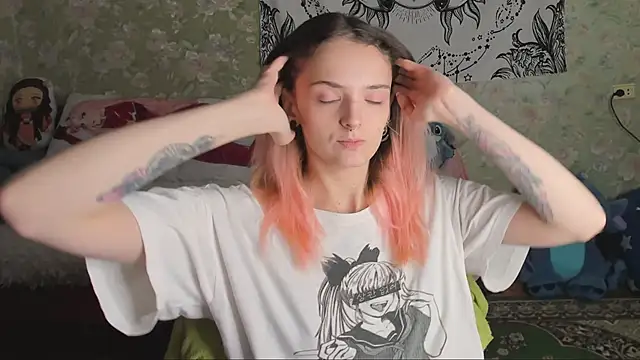 Cutie Adelia online show from 6, 10, 2025