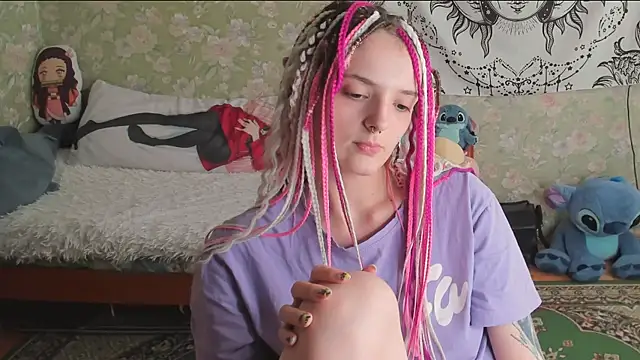 Cutie Adelia online show from 28, 6, 2026