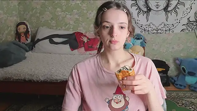 Cutie Adelia online show from 15, 4, 2026