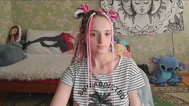 Cutie Adelia online show from 17, 6, 2026