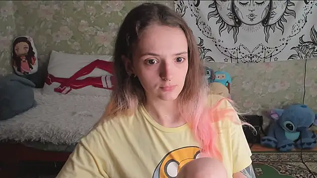 Cutie Adelia online show from 13, 7, 2026