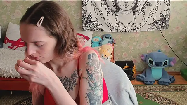 Cutie Adelia online show from 27, 4, 2026